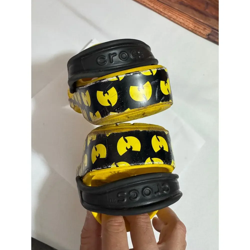 Classic Crocs Wu-Tang Clan Kids Size J1 Yellow Black Clog